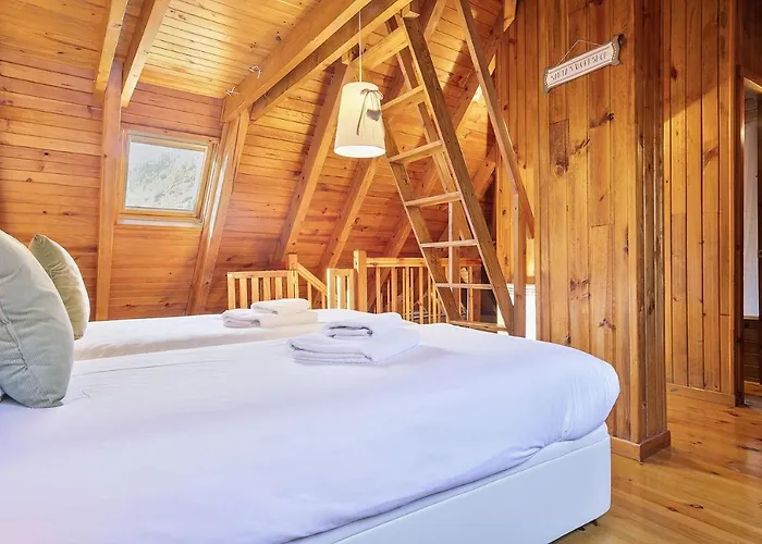 Luderna - Duplex Con Terraza Esclops 阿蒂斯